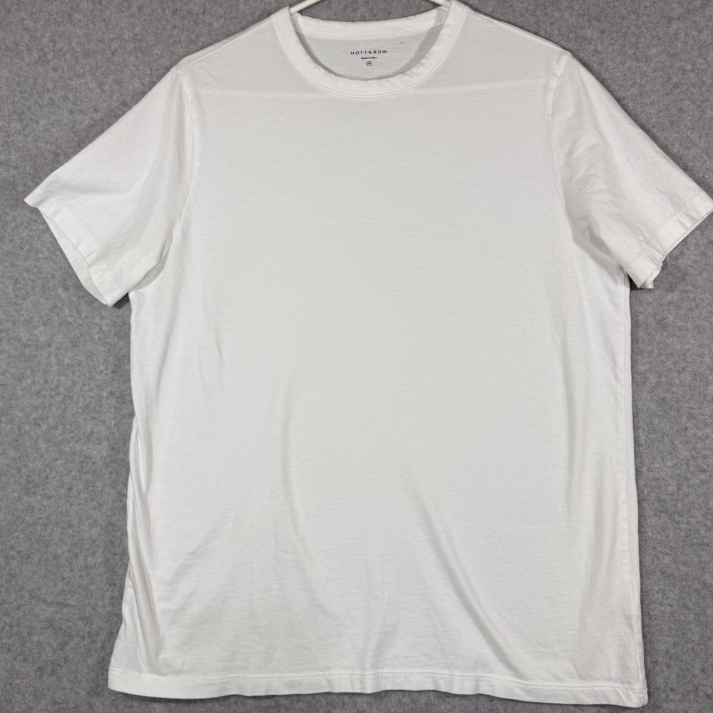 Mott & Bow T-Shirt Mens Medium White Short Sleeve Crew Neck 100% Cotton *FLAW